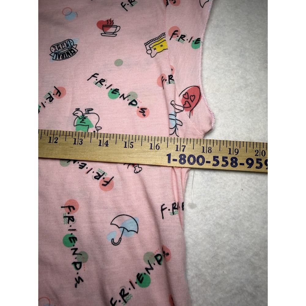 FRIENDS TV Show Pink Top Girls Sz S 4-6 Retro 90s Style Central Perk Icons Tee - Picture 6 of 6